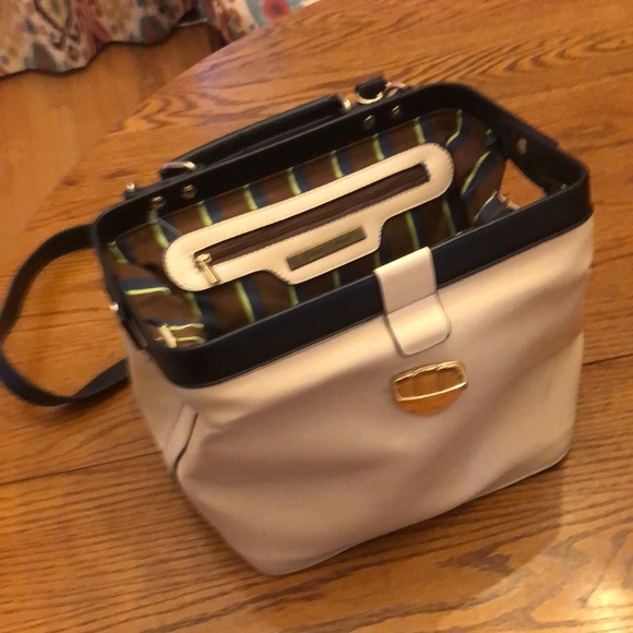 This is a Cross Body Double Strap. - Picture 2 of 7